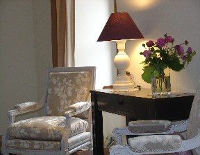 4-star vacation rental duplex – living room